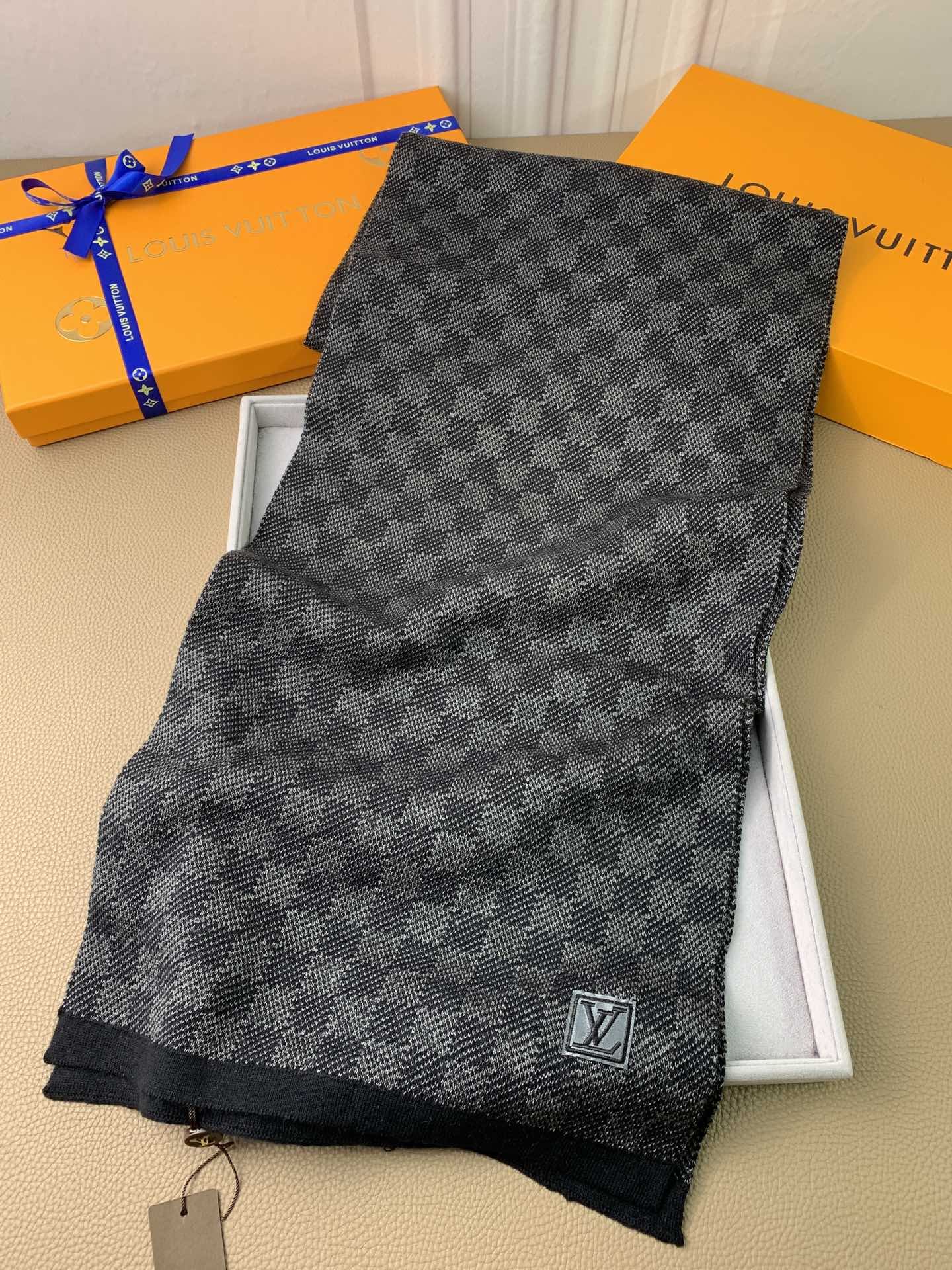 Louis Vuitton Scarf